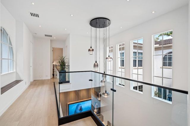 39 Stoney Drive, Palm Beach Gardens, FL 33410