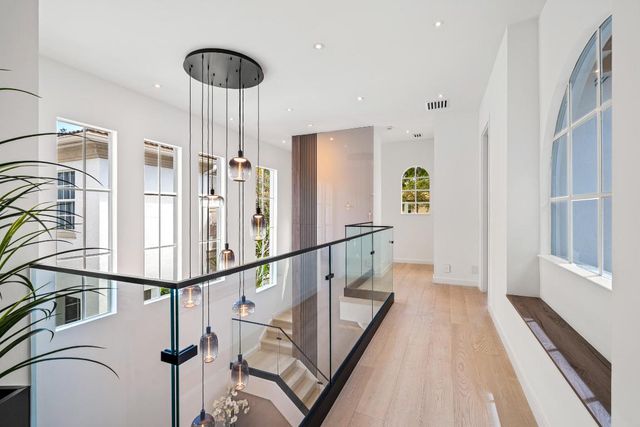 39 Stoney Drive, Palm Beach Gardens, FL 33410