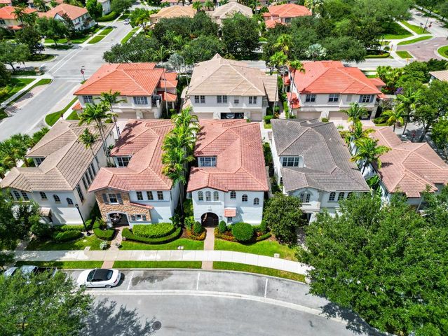 39 Stoney Drive, Palm Beach Gardens, FL 33410