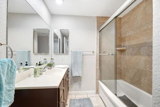 3655 Vista Campana North 9, Oceanside, CA 92057