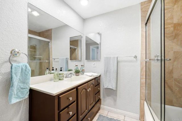 3655 Vista Campana North 9, Oceanside, CA 92057