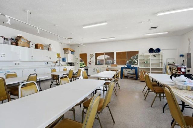 3655 Vista Campana North 9, Oceanside, CA 92057