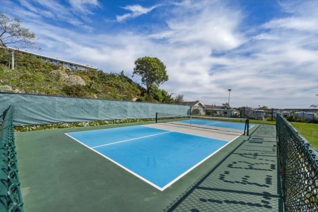 3655 Vista Campana North 9, Oceanside, CA 92057