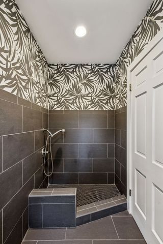 915 Overton Lea Rd, Nashville, TN 37220