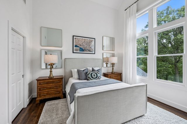 915 Overton Lea Rd, Nashville, TN 37220