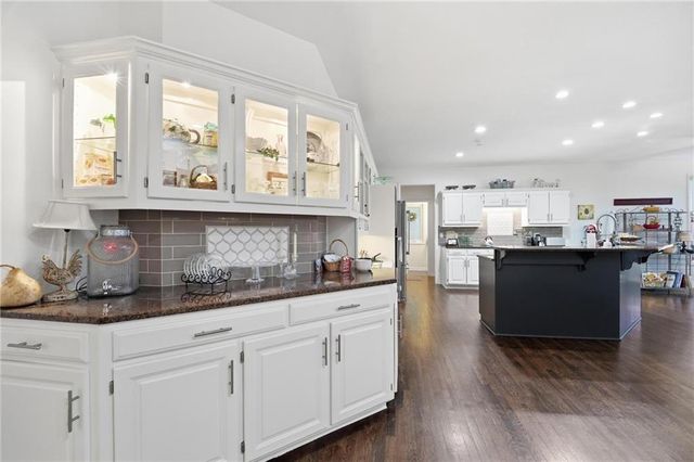 10340 S Hollis Lane, Olathe, KS 66061