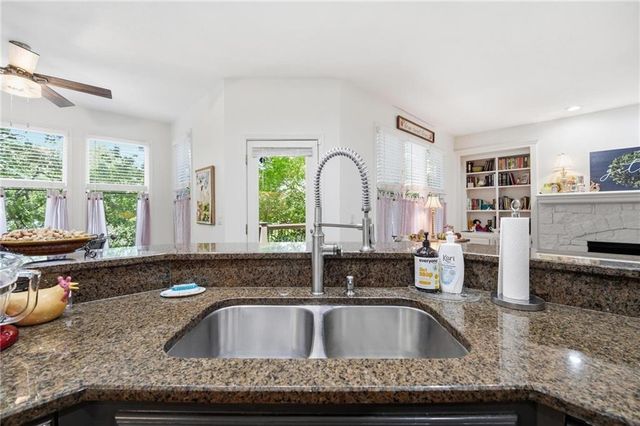 10340 S Hollis Lane, Olathe, KS 66061