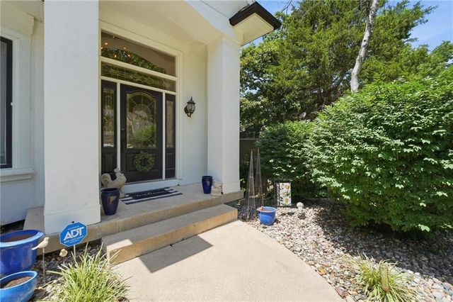 10340 S Hollis Lane, Olathe, KS 66061