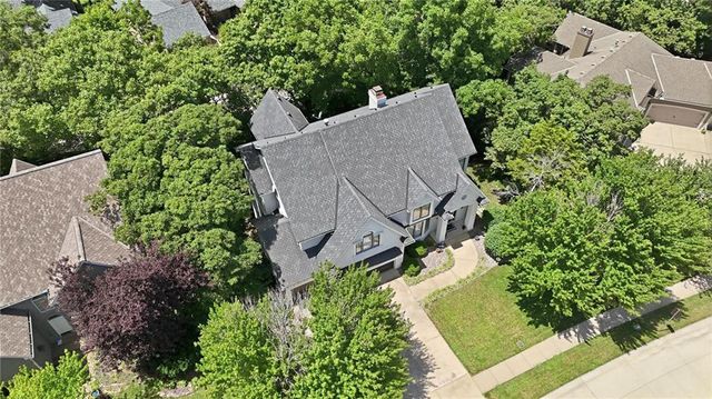 10340 S Hollis Lane, Olathe, KS 66061
