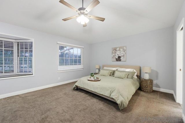8635 Circle R Valley Ln, Escondido, CA 92026