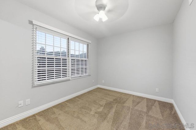 8635 Circle R Valley Ln, Escondido, CA 92026
