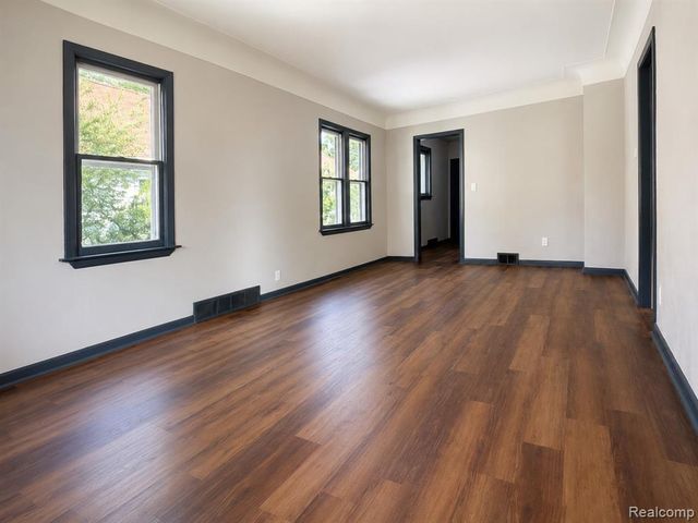 741 Freeman Avenue, Flint, MI 48507