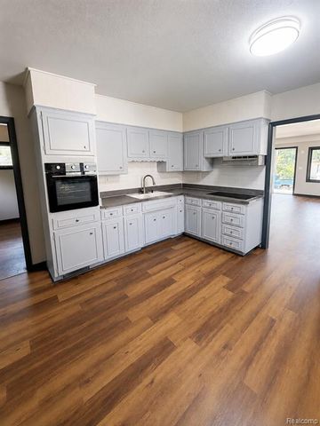 741 Freeman Avenue, Flint, MI 48507