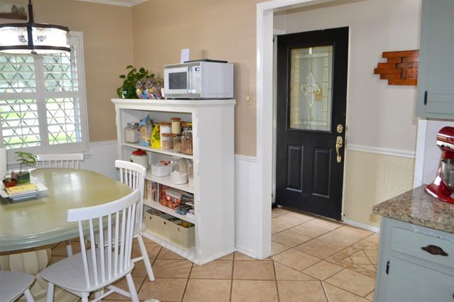610 E X Street, Deer Park, TX 77536