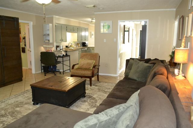 610 E X Street, Deer Park, TX 77536