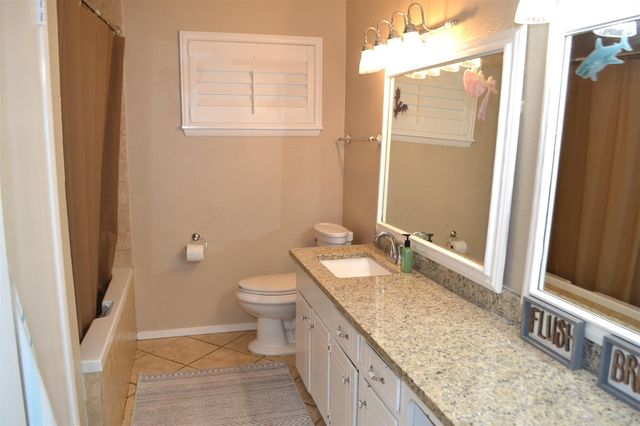 610 E X Street, Deer Park, TX 77536