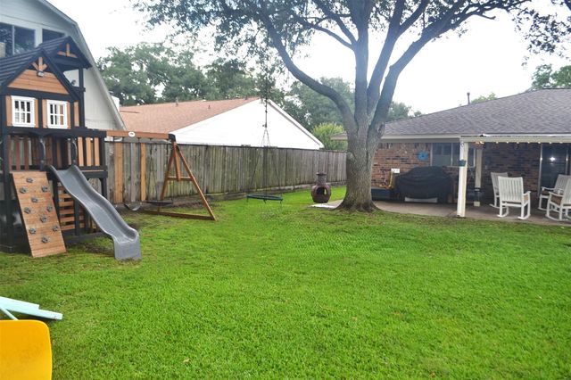 610 E X Street, Deer Park, TX 77536
