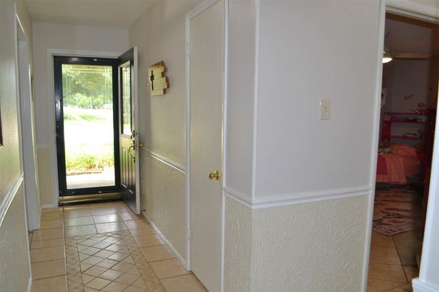 610 E X Street, Deer Park, TX 77536
