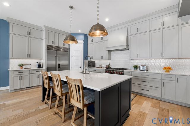 17336 Otter Dr, Moseley, VA 23120