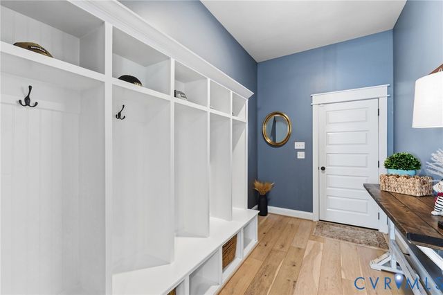 17336 Otter Dr, Moseley, VA 23120
