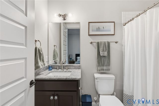 17336 Otter Dr, Moseley, VA 23120