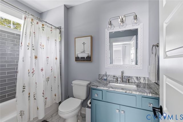 17336 Otter Dr, Moseley, VA 23120