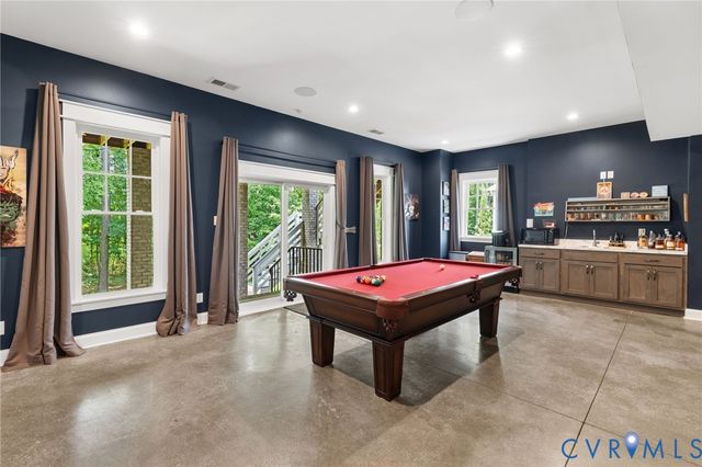 17336 Otter Dr, Moseley, VA 23120