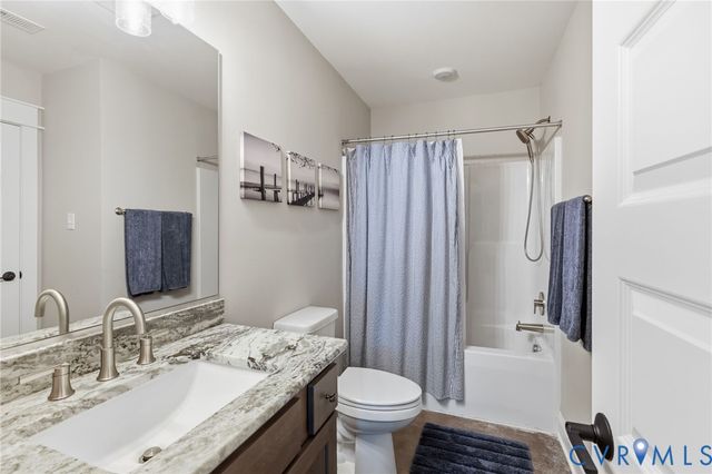 17336 Otter Dr, Moseley, VA 23120