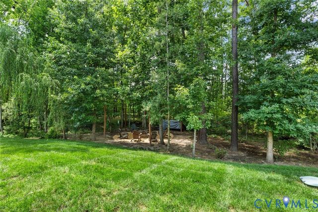 17336 Otter Dr, Moseley, VA 23120