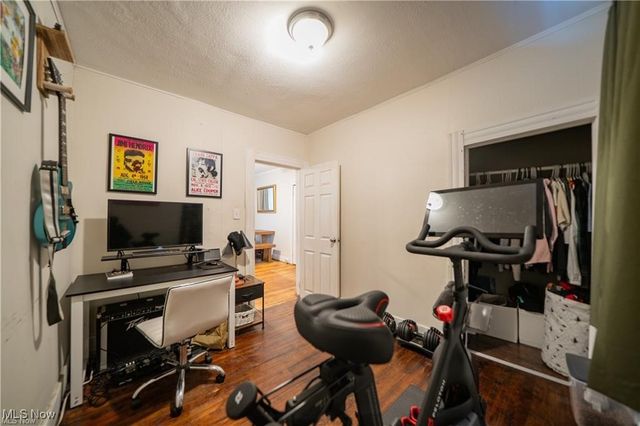 1573 Coutant Avenue, Lakewood, OH 44107