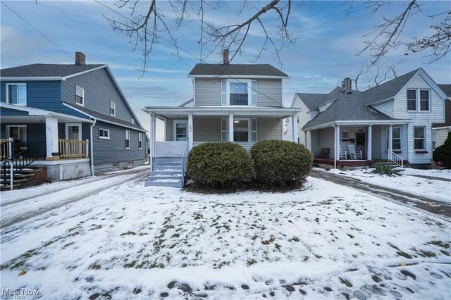 1573 Coutant Avenue, Lakewood, OH 44107