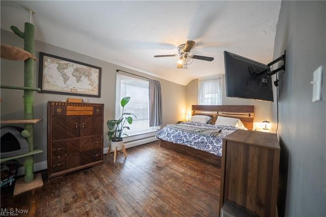 1573 Coutant Avenue, Lakewood, OH 44107