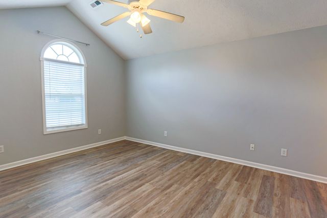 4216 Birch Dr, Murfreesboro, TN 37129