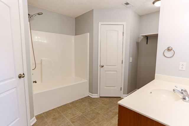4216 Birch Dr, Murfreesboro, TN 37129