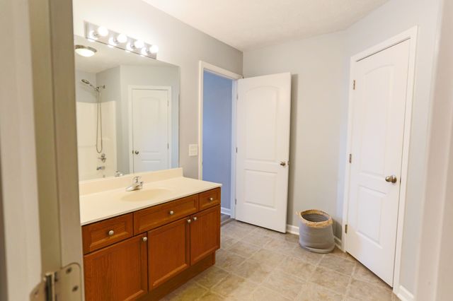 4216 Birch Dr, Murfreesboro, TN 37129