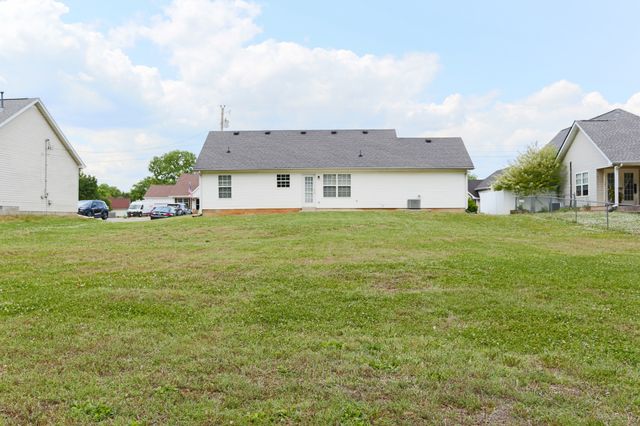 4216 Birch Dr, Murfreesboro, TN 37129