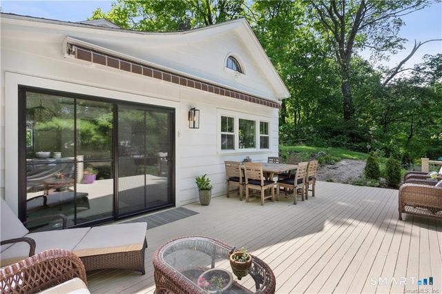 49 Newtown Avenue, Norwalk, CT 06851