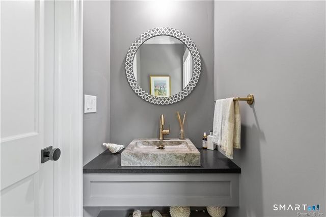 49 Newtown Avenue, Norwalk, CT 06851