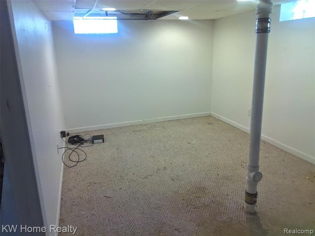 4048 Buckingham Avenue, Berkley, MI 48072