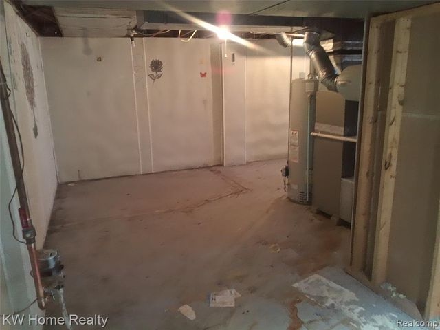 4048 Buckingham Avenue, Berkley, MI 48072