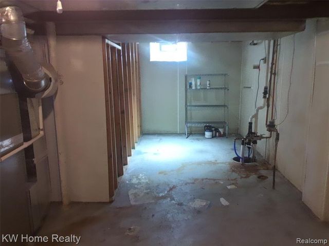4048 Buckingham Avenue, Berkley, MI 48072