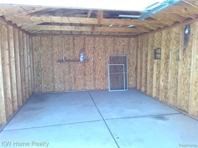 4048 Buckingham Avenue, Berkley, MI 48072