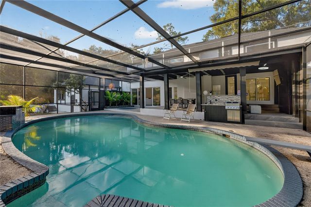 305 SWEETWATER CLUB CIRCLE, Longwood, FL 32779