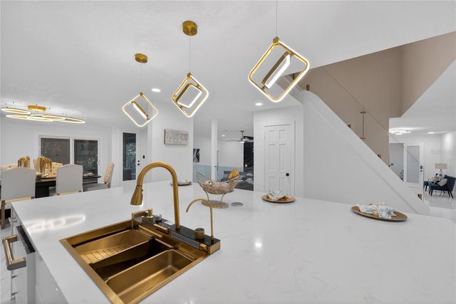 305 SWEETWATER CLUB CIRCLE, Longwood, FL 32779