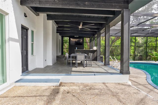 305 SWEETWATER CLUB CIRCLE, Longwood, FL 32779
