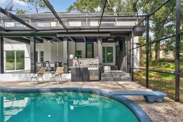 305 SWEETWATER CLUB CIRCLE, Longwood, FL 32779