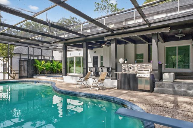 305 SWEETWATER CLUB CIRCLE, Longwood, FL 32779