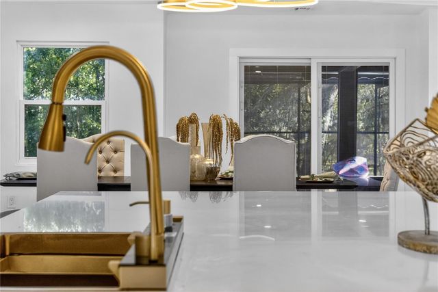305 SWEETWATER CLUB CIRCLE, Longwood, FL 32779