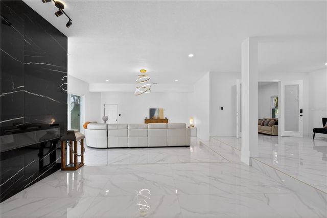 305 SWEETWATER CLUB CIRCLE, Longwood, FL 32779