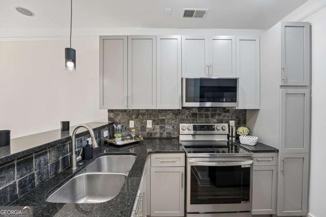 221 Semel Circle NW 261, Atlanta, GA 30309